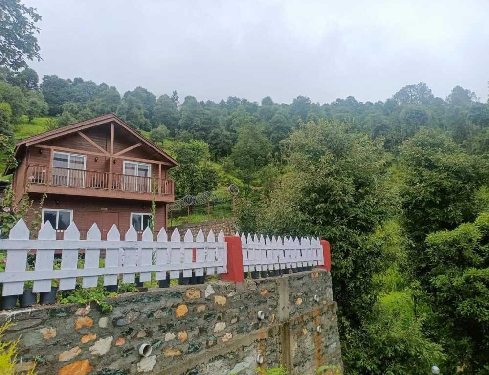 Vanprastha Resorts Dwarahat Екстер'єр фото